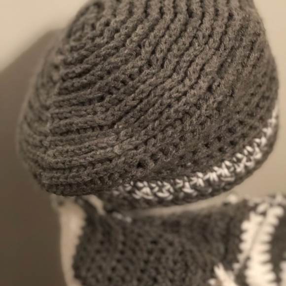 Unisex Crochet hat set. Handmade. - Picture 7 of 8